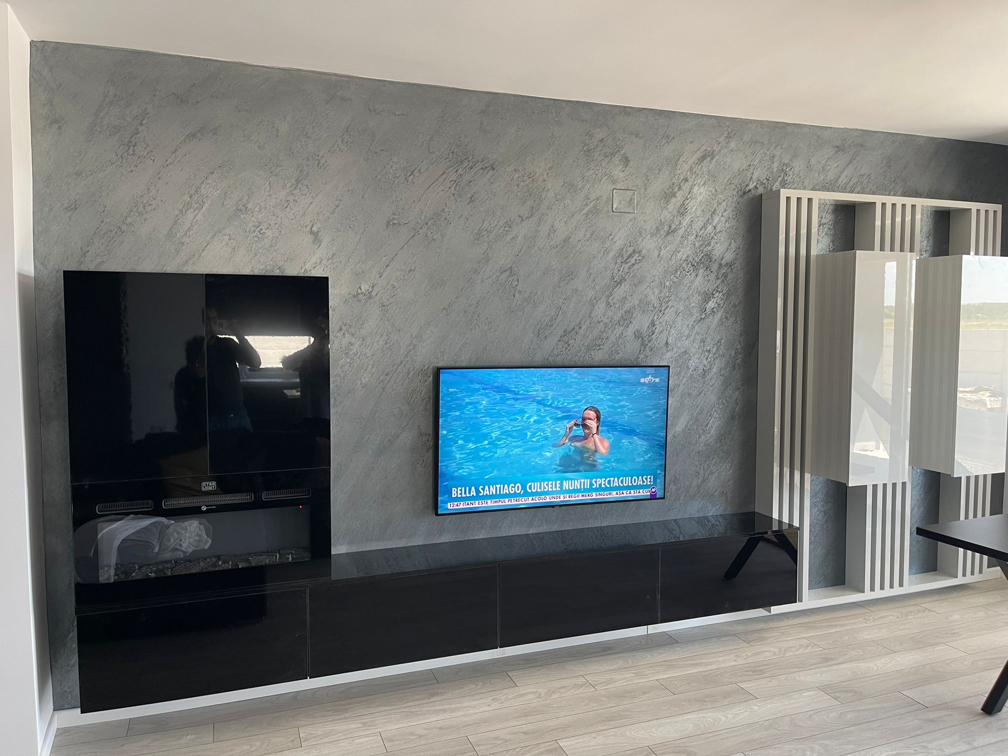 Mobilier de Living Modern și Funcțional